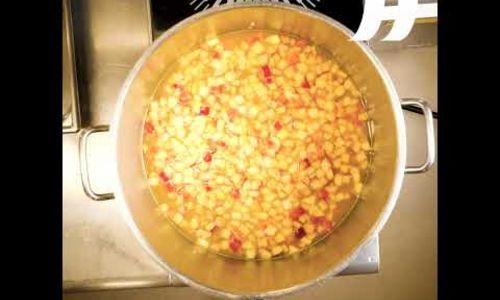 Ici on cuisine ! Un menu étoilé dans les lycées : poisson sauce curry et pommes